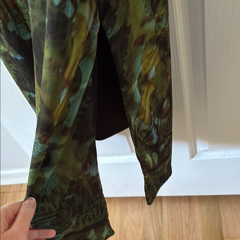 Boohoo Script Print Mesh Racer Neck Maxi Dress - Picture 6 of 7
